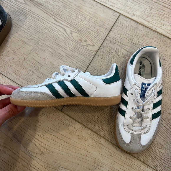 COPY - Adidas Kids Sambas - white / green - Picture 2 of 4
